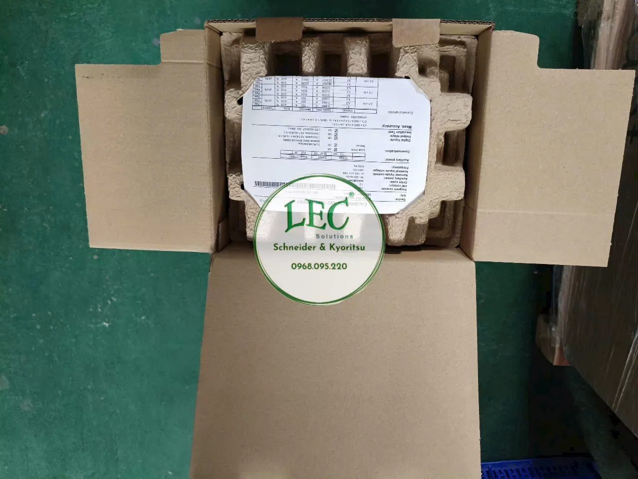 REL52008 - Rơ le bảo vệ P3U30-6AAA2BCAA Power A 48-230 V 110 V dc/ac 4 VT 4 CT 16 DI / 8 DO Ring-lug 2 x RJ45