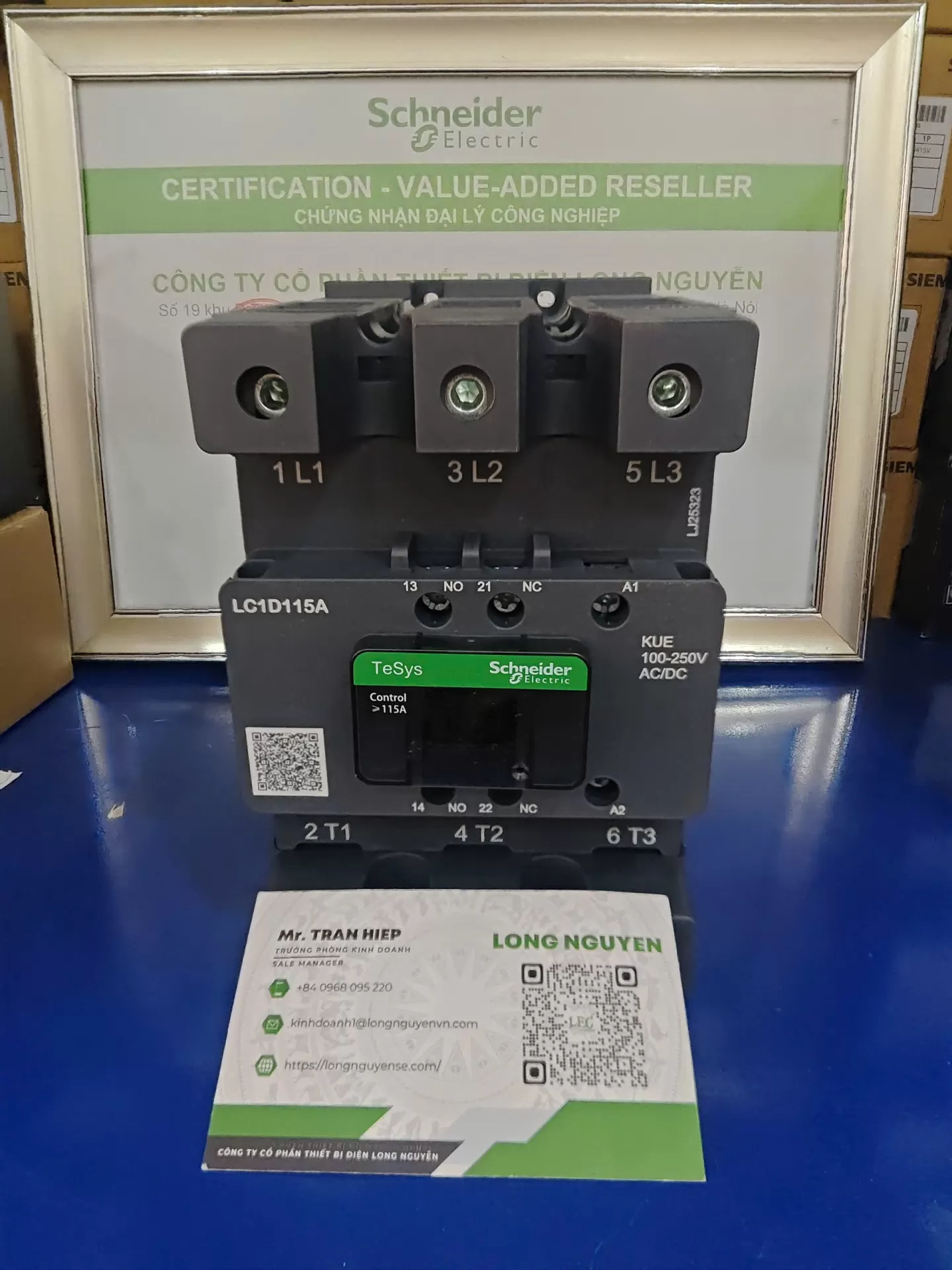 LC1D115AKUE Công tắc tơ 3P(3NO), AC-3, 440V, 115A, 100-250V AC/DC
