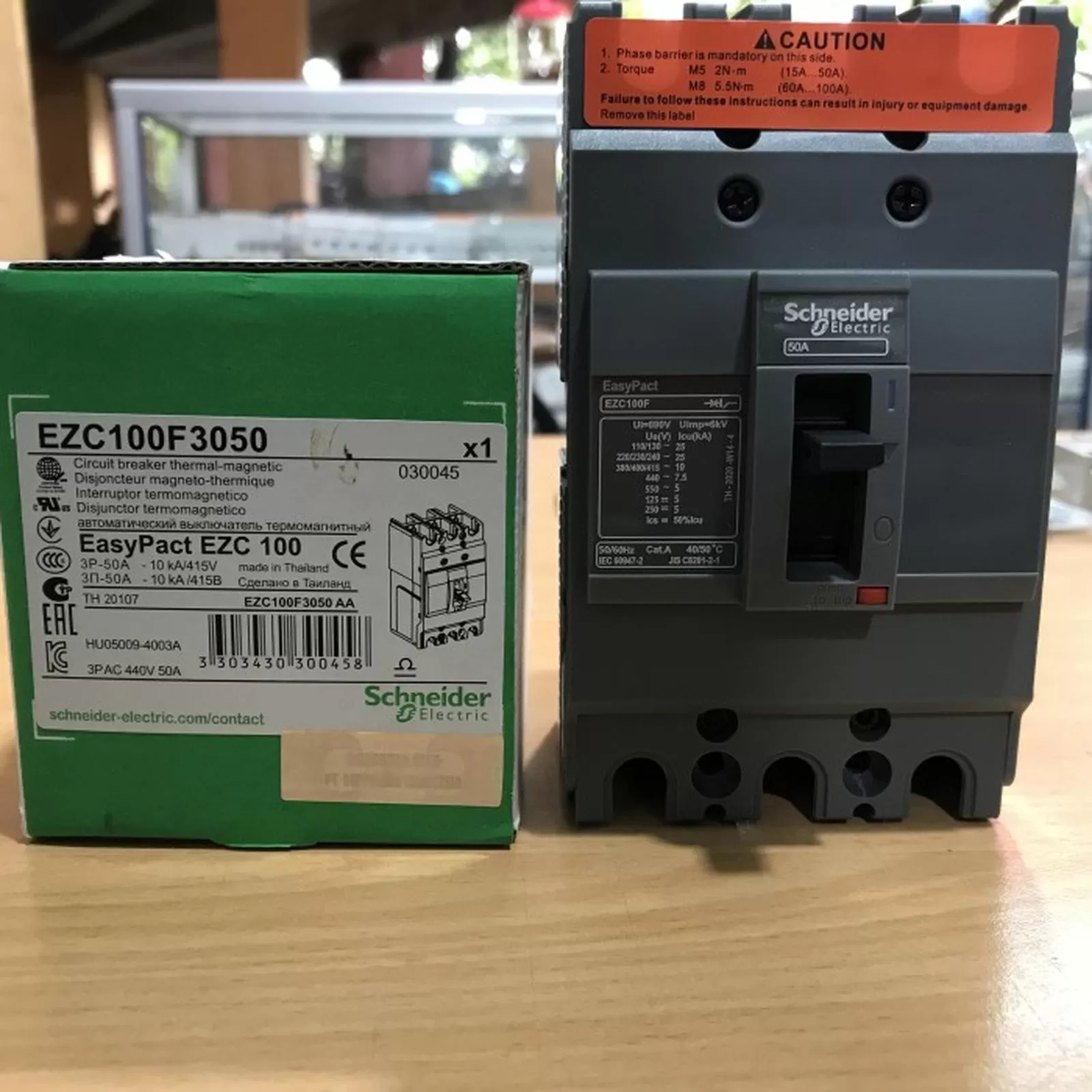 Cầu dao tự động MCCB EZC100F3050 - 3P 50A 10kA