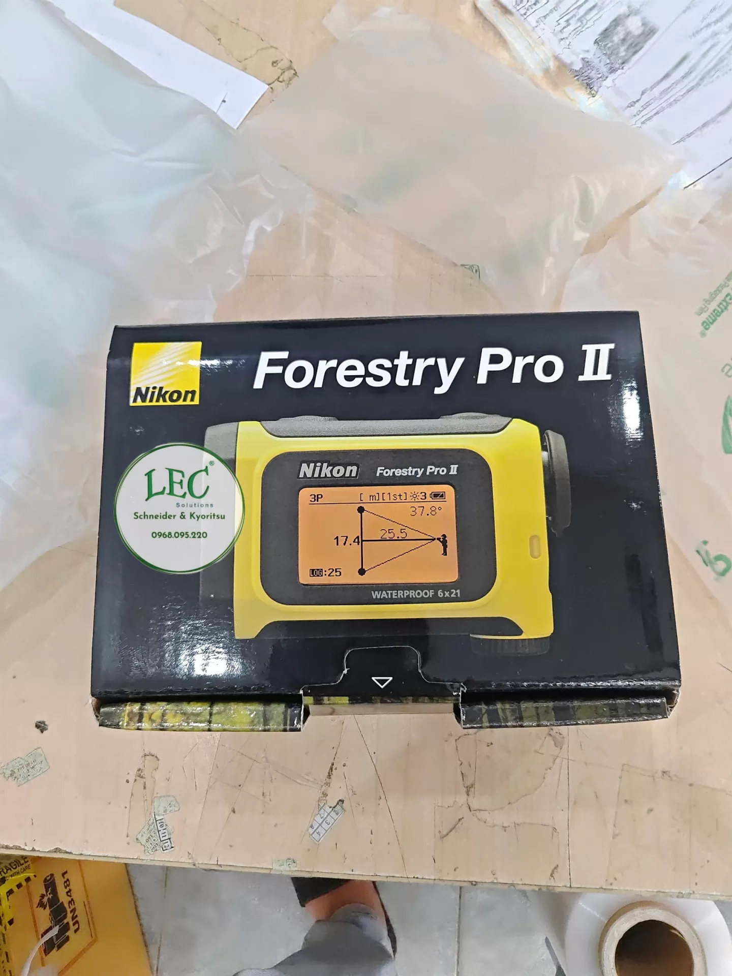 Ống nhòm đo khoảng cách Nikon Forestry Pro II