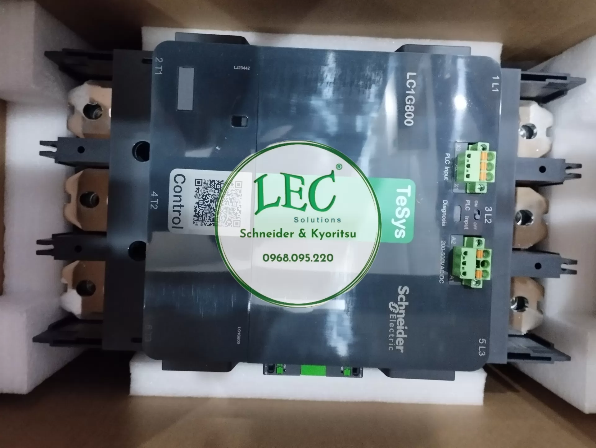 Công tắc tơ TeSys Giga LC1G800KUEN 3P (3NO), AC-3 440V 800A, cuộn dây AC / DC 100...250V