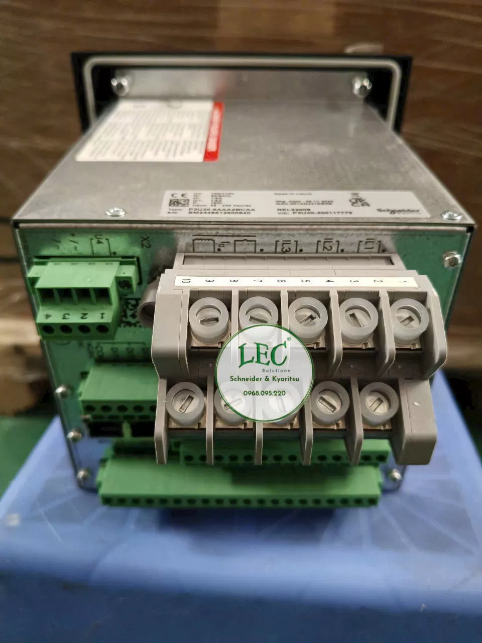 REL52008 - Rơ le bảo vệ P3U30-6AAA2BCAA Power A 48-230 V 110 V dc/ac 4 VT 4 CT 16 DI / 8 DO Ring-lug 2 x RJ45