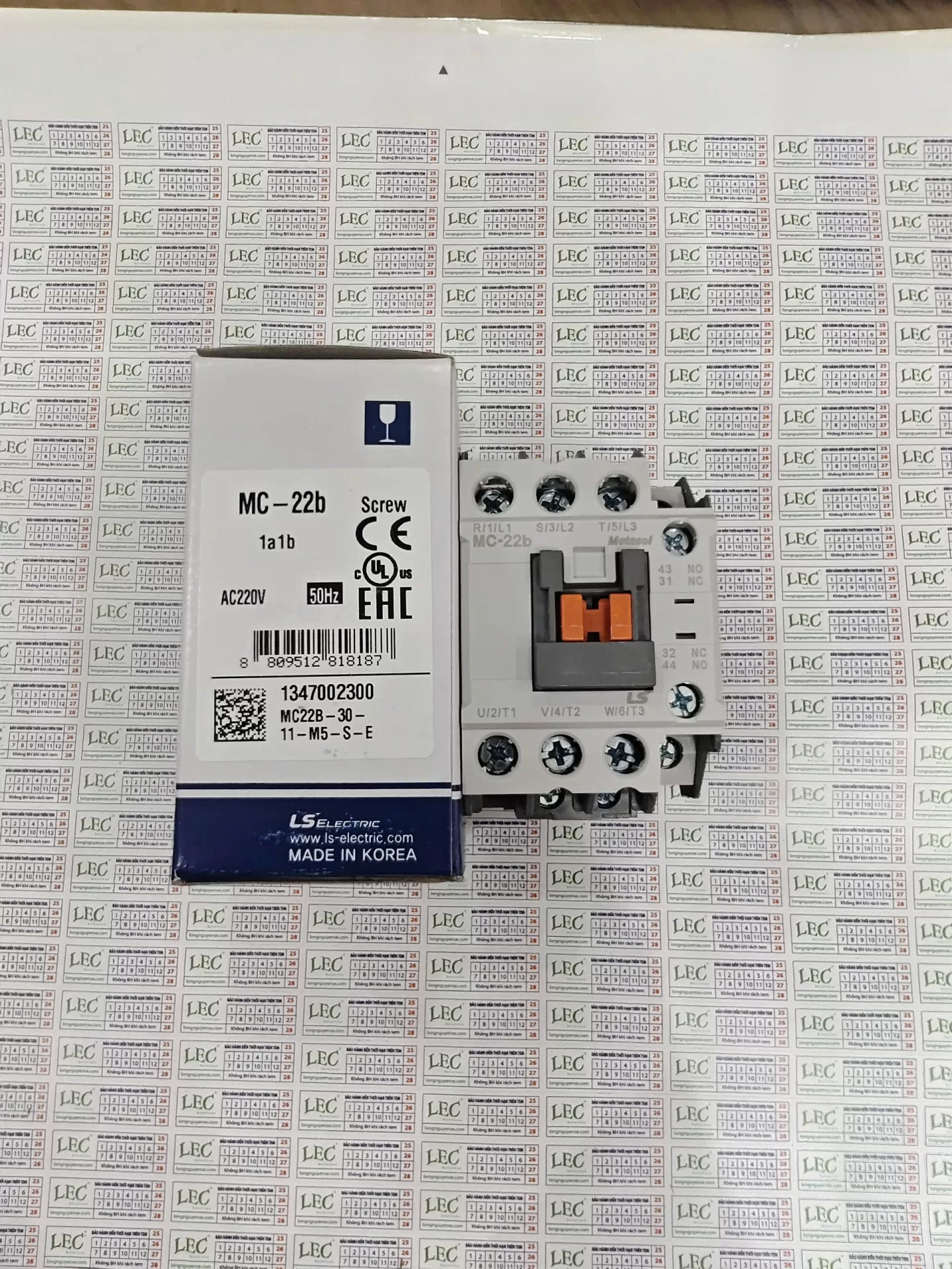 Khởi động từ 3P MC-22b 22A 1NO-1NC 220VAC