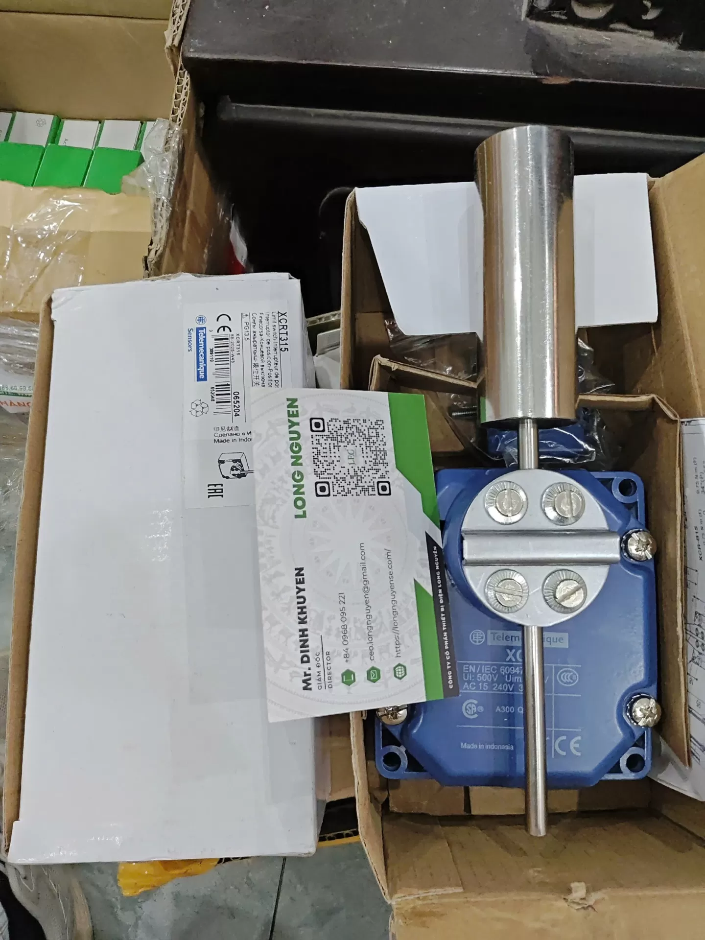 XCRT315 - Công tắc hành trình limit switch