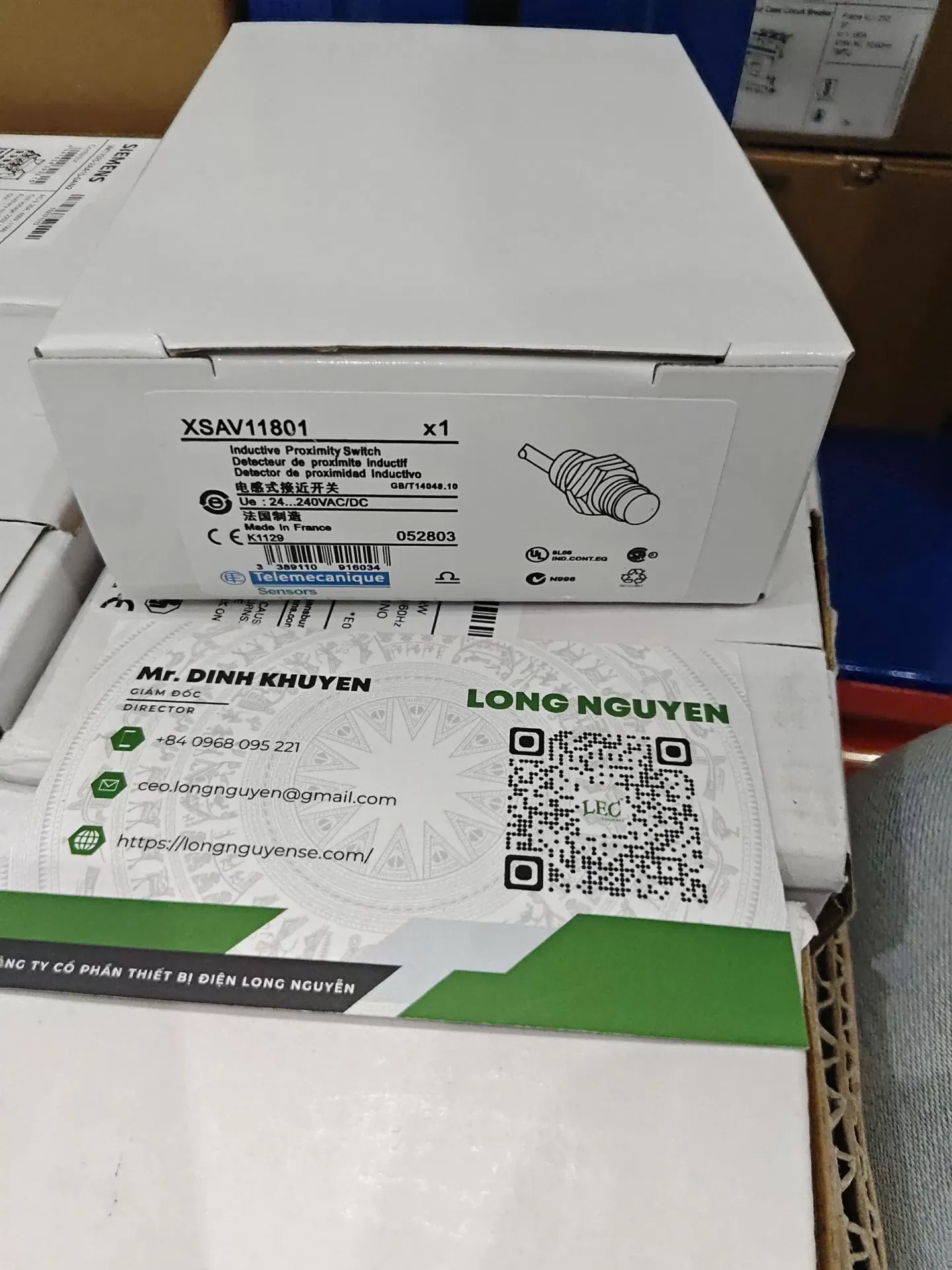XSAV11801 - Cảm biến tiệm cận cảm ứng