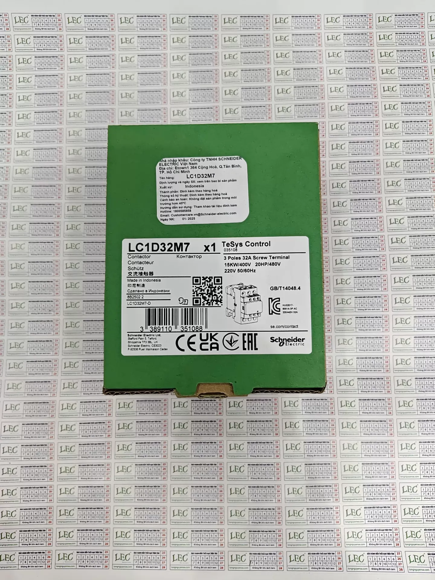 Khởi động từ LC1D32M7 - 3P(3 NO) - AC-3 -  440 V 32 A - 220 V AC coil
