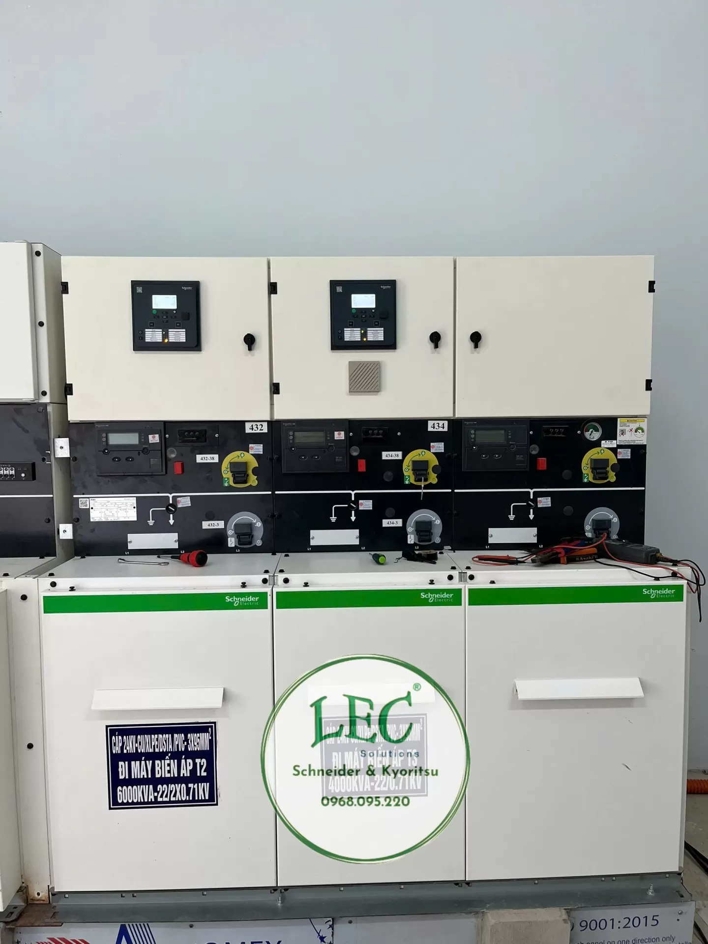 Rơle bảo vệ động cơ đa chức năng Easergy P3M30/P3M32 Schneider – Giải pháp bảo vệ động cơ toàn diện cho hệ thống công nghiệp