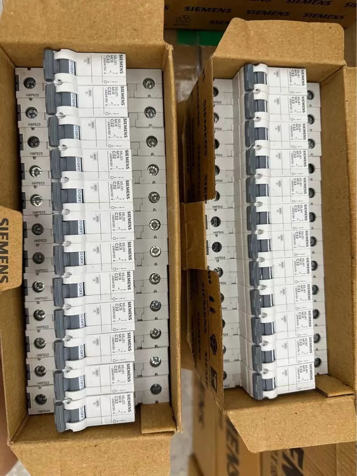 5SJ3132-7RC Aptomat MCB Siemens 5SJ 1P 32A 4,5kA